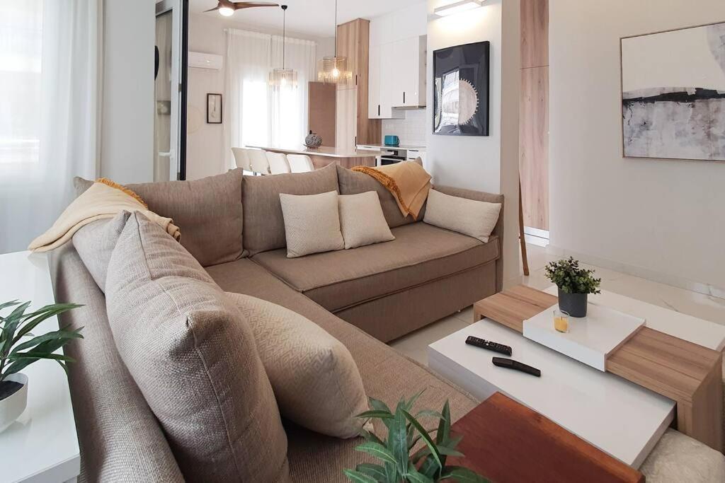 Hidden Gem On The Piraeus Coast Apartment Exterior foto